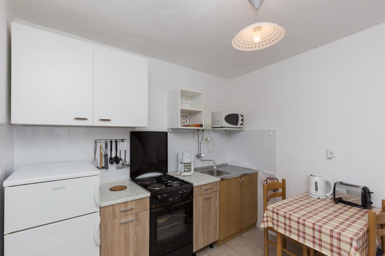 Apartments Miskovic Donje Celo Szoba fotó