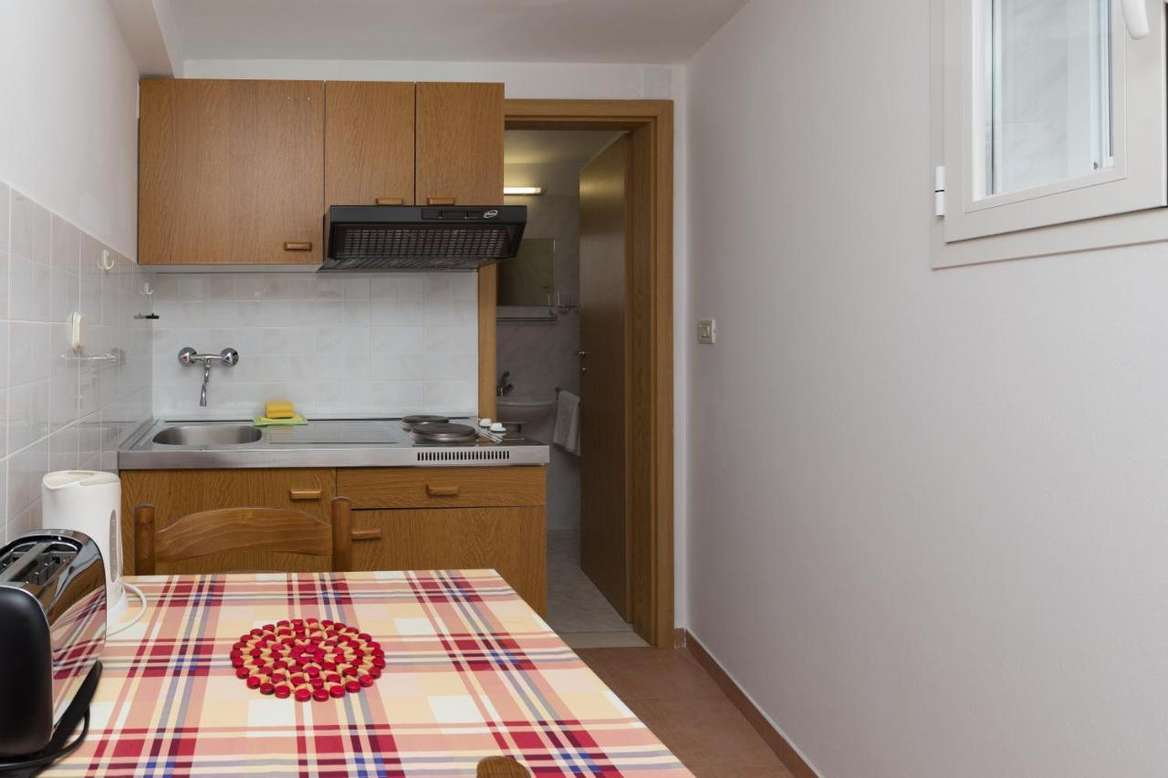 Apartments Miskovic Donje Celo Szoba fotó